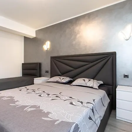 Nina Apartman