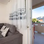Apartament Nina *