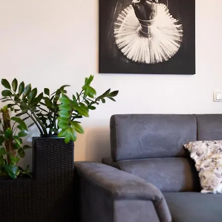 Apartament Nina *