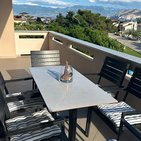 Apartament Nina *