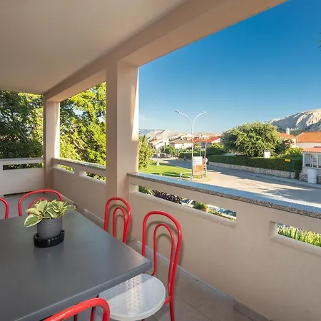 Nina Apartment