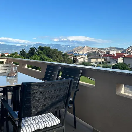 Apartment Nina
